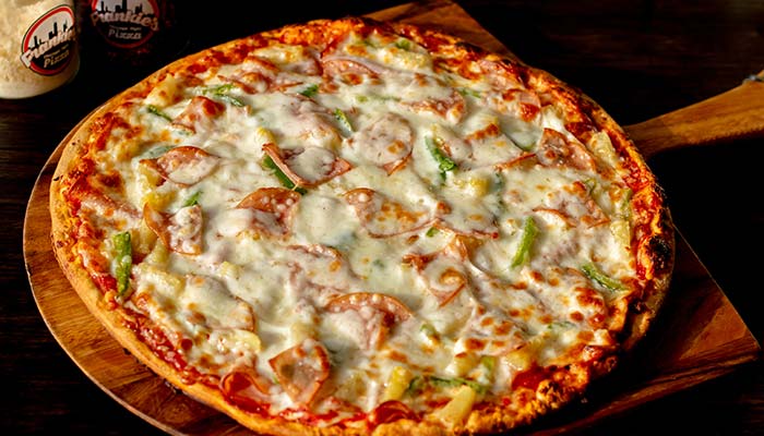 Frankie's Chicago Style Pizza restaurant in Basswood Grove, MN serves the best Hawaiian Special pizza